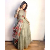 Hiba nawab 2025 dressing style